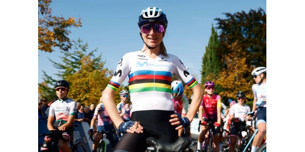 Vis din ambition med en regnbue cykeltøj sæt